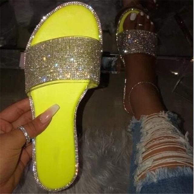 Luxury Rhinestone Slippers New Women Fashion Wild Beach Flip Flops Flat Bottom Outdoor Sandals Open Toe Flat Sandals Rhinestone Glitter On Casual Fashion Ladies Slippers Stevvex
