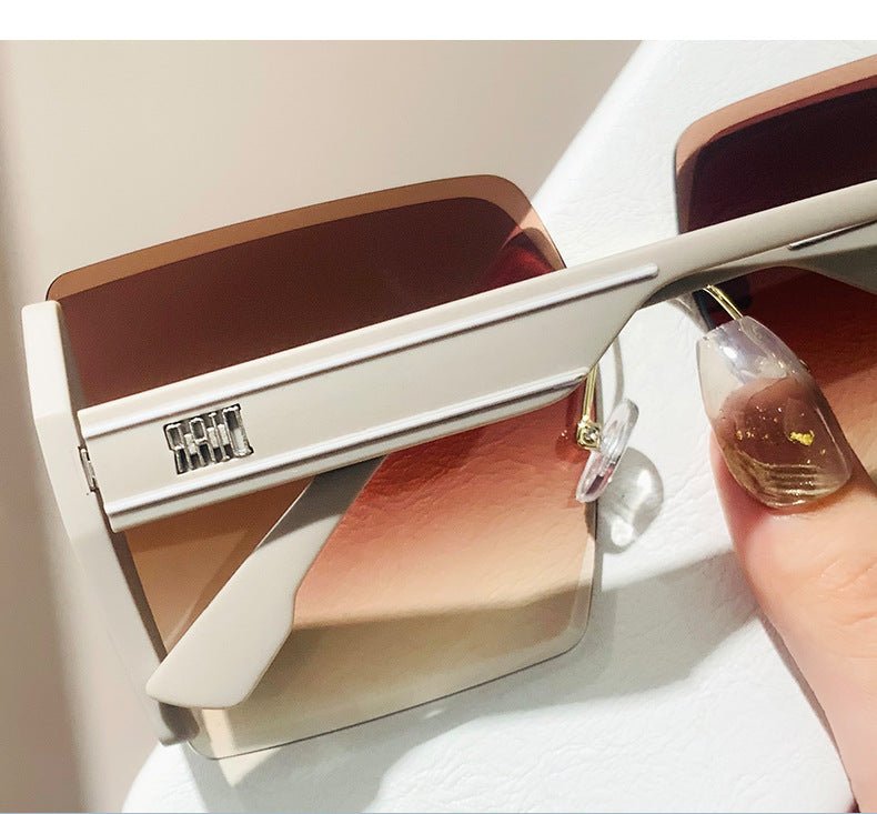 Luxury Square Sunglasses Face-Flattering Women’s Fashion Shades (MAC267)