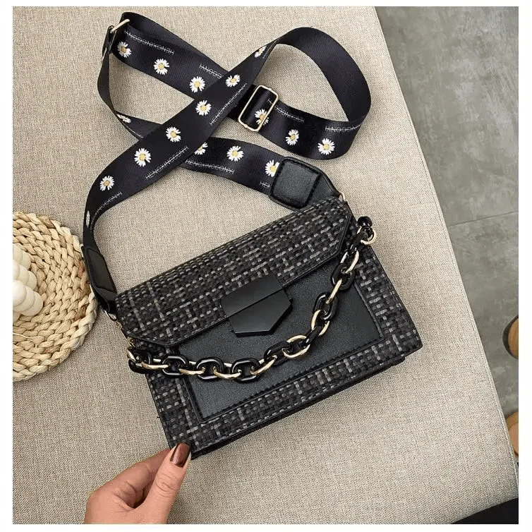 Luxury Wide Strap Shoulder Bags for Women And Girls Designer Lady Handbags and Purses Fashionable Chain Messenger Crossbody Bags Stevvex