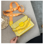 Luxury Wide Strap Shoulder Bags for Women And Girls Designer Lady Handbags and Purses Fashionable Chain Messenger Crossbody Bags Stevvex