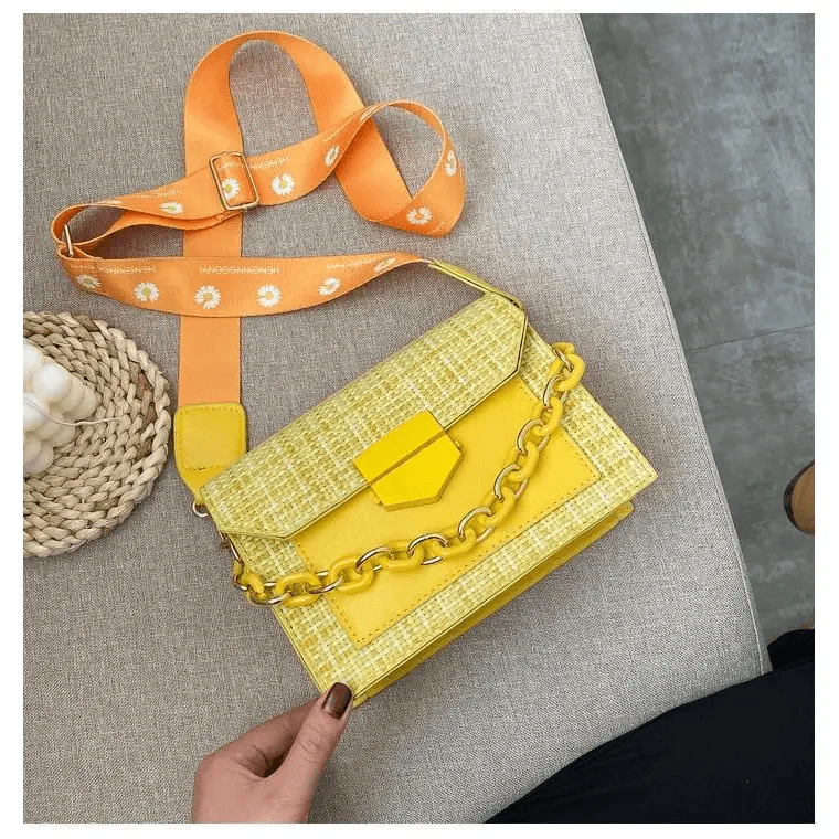Luxury Wide Strap Shoulder Bags for Women And Girls Designer Lady Handbags and Purses Fashionable Chain Messenger Crossbody Bags Stevvex