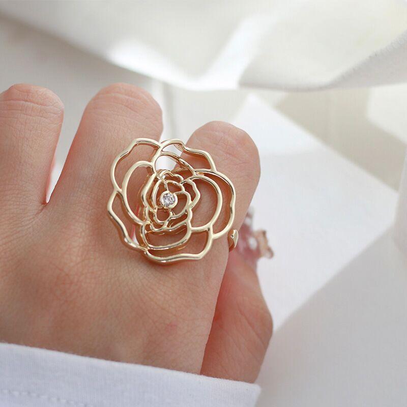 MAC046 Adjustable Hollow Camellia Diamond Ring - SJB-DIAMOND ELITES