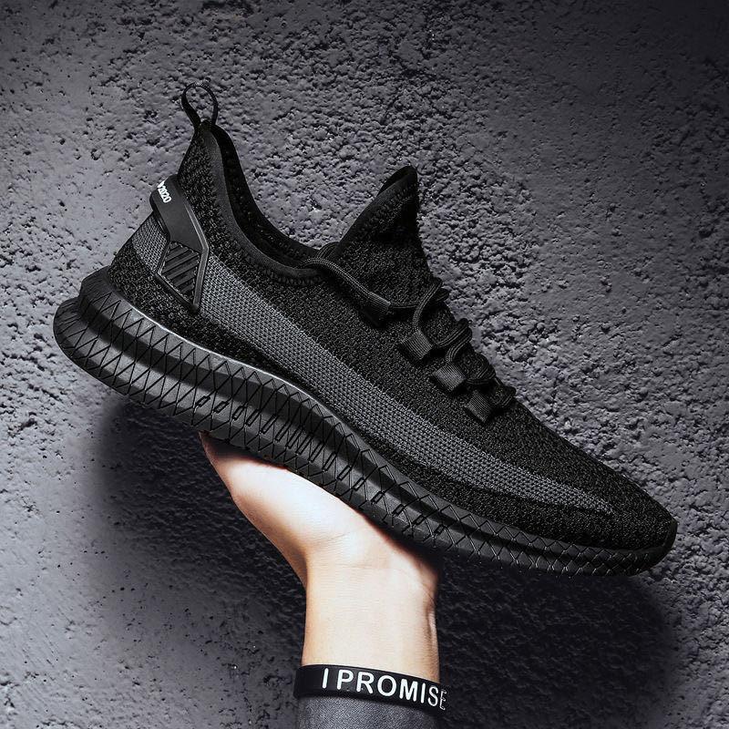 Men's Lightweight Running Shoes New Summer Comfortable And Breathable Sports Outdoor Fashion Sneakers Slip On Lightweight Athletic Fashion Casual Breathable Shoes For Walking Running Jogging Stevvex