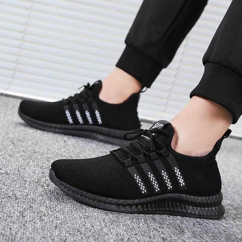 Men's Lightweight Running Shoes New Summer Comfortable And Breathable Sports Outdoor Fashion Sneakers Slip On Lightweight Athletic Fashion Casual Breathable Shoes For Walking Running Jogging Stevvex