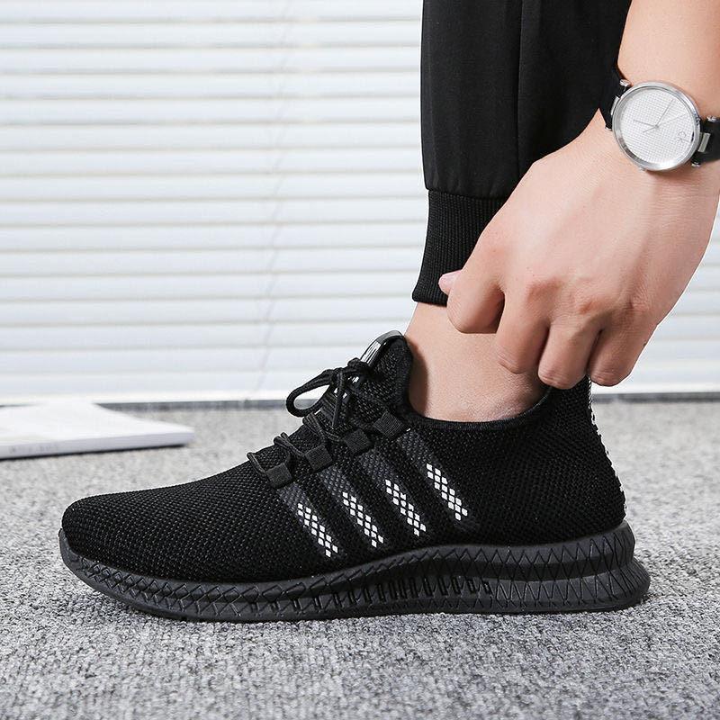 Men's Lightweight Running Shoes New Summer Comfortable And Breathable Sports Outdoor Fashion Sneakers Slip On Lightweight Athletic Fashion Casual Breathable Shoes For Walking Running Jogging Stevvex