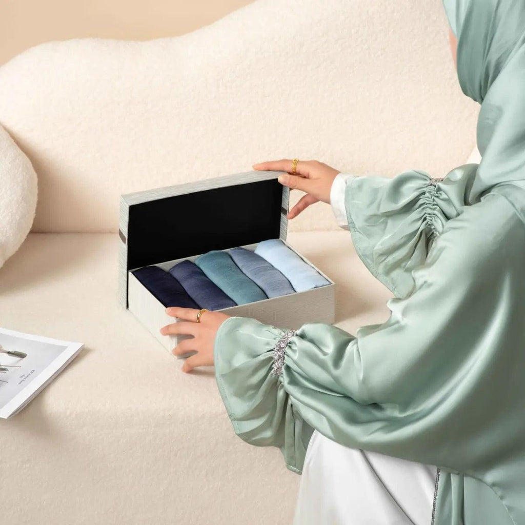 Velvet Jersey Hijab Gift Set Box (MH048) - SJB-DIAMOND ELITES
