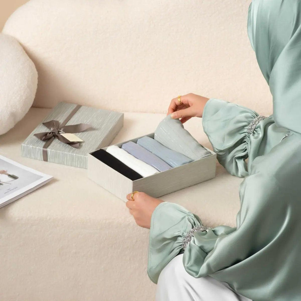 Bright Silk Crinkle Chiffon Hijab Gift Set Box (MH049) - SJB-DIAMOND ELITES
