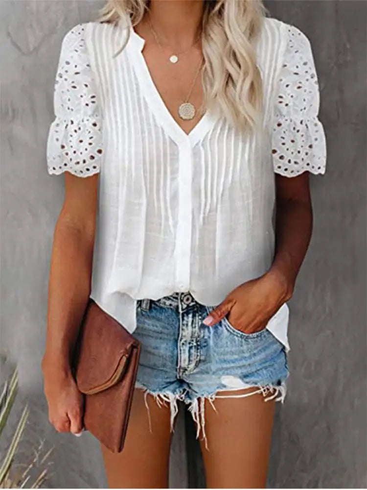 Shirt with Lace and V-neck Emily Pi-Mart