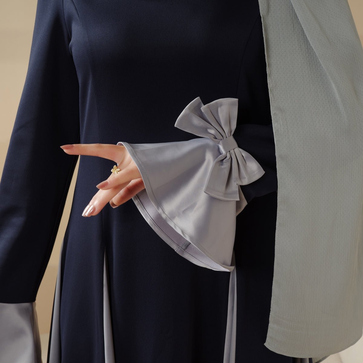 Milan Elegant Dual Tone Abaya Dress With Color Block Design (MA126)