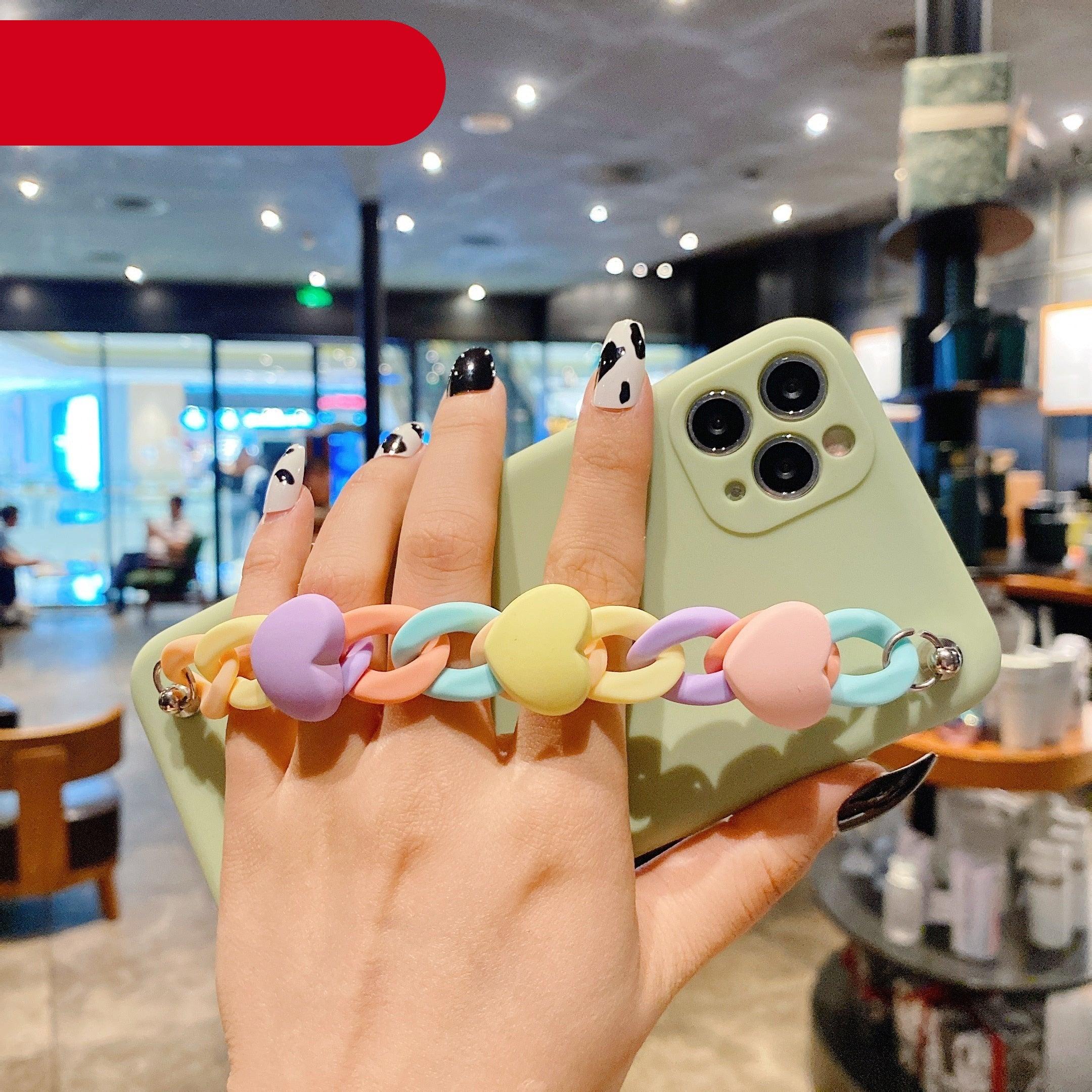 Modern Colorful Bracelet Phone Case For iPhone 11 12 13 Pro Max X XS XR 6 7 8 Plus 12 Mini Colorful Heart-Shaped Chain Silicone Cute Heart Chain Back Cover for iPhone 12 Pro Max Soft Silicone Back Cover Stevvex