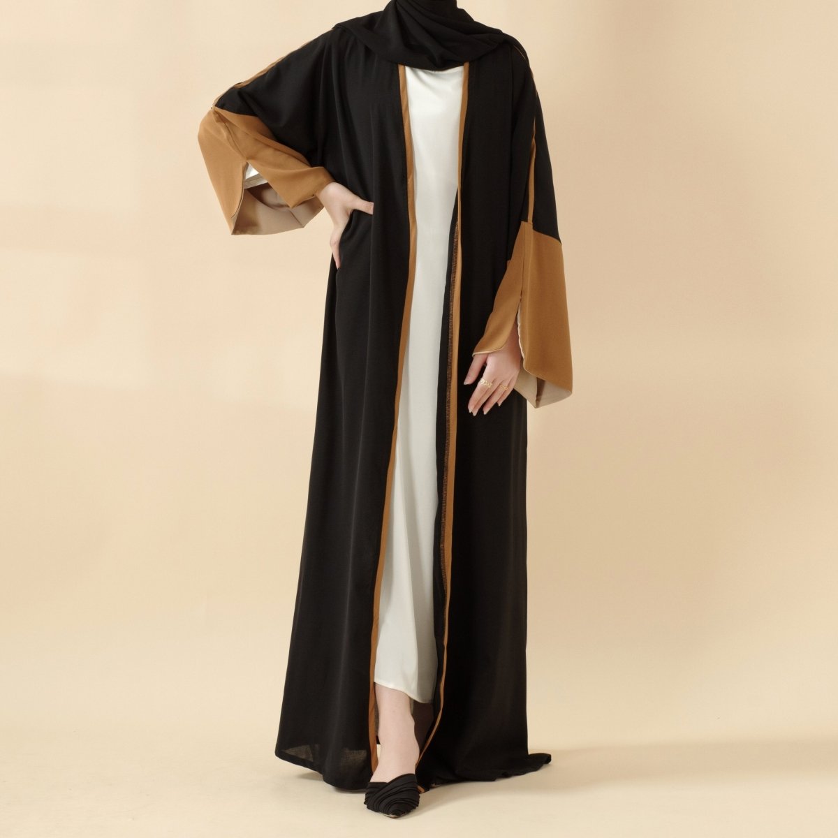 Modern Contrast-Trim Slit Sleeves Open Abaya (MOA129)