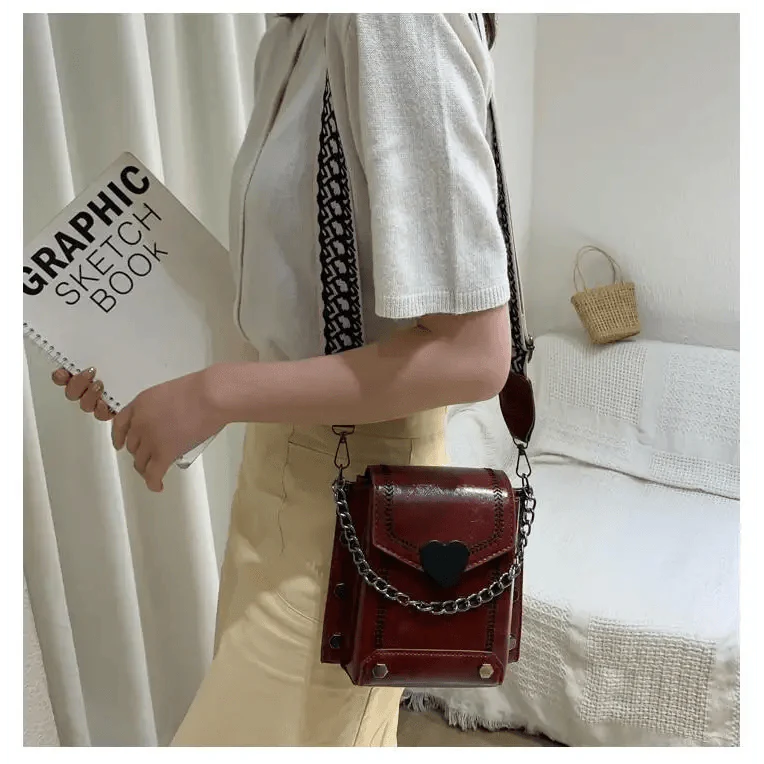 Modern Elegant Stunning Heart-Shaped Women's Bag Cute Studded Shoulder Bag For Women And Girls Stevvex
