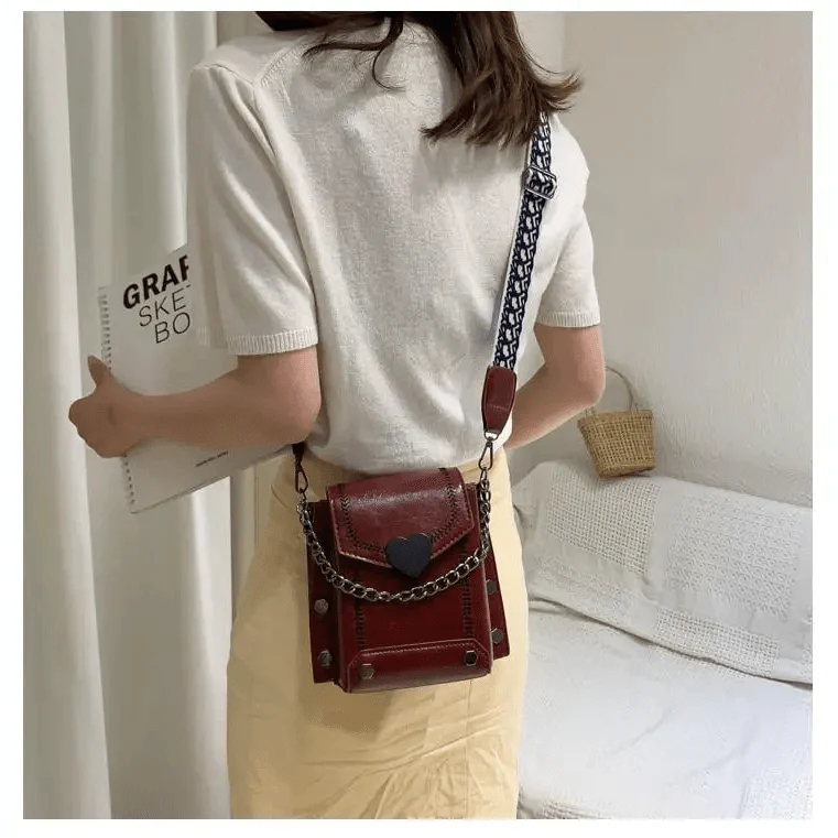 Modern Elegant Stunning Heart-Shaped Women's Bag Cute Studded Shoulder Bag For Women And Girls Stevvex