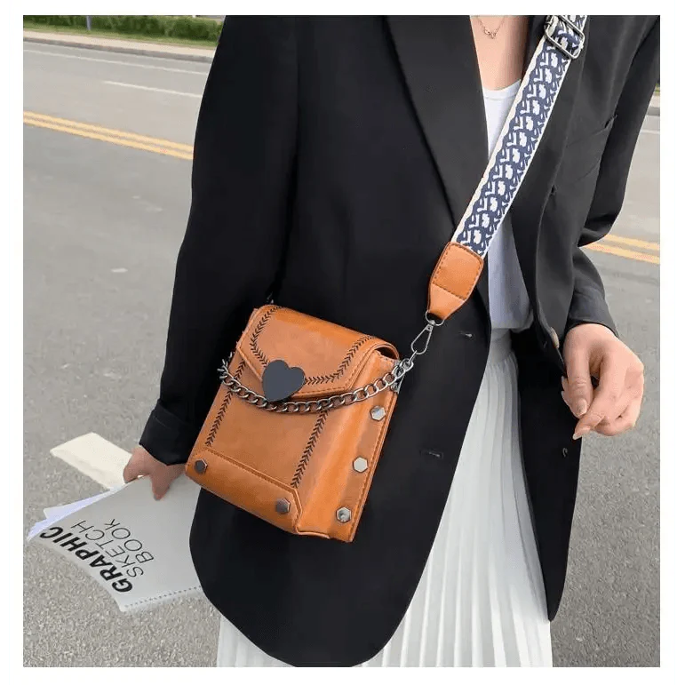 Modern Elegant Stunning Heart-Shaped Women's Bag Cute Studded Shoulder Bag For Women And Girls Stevvex