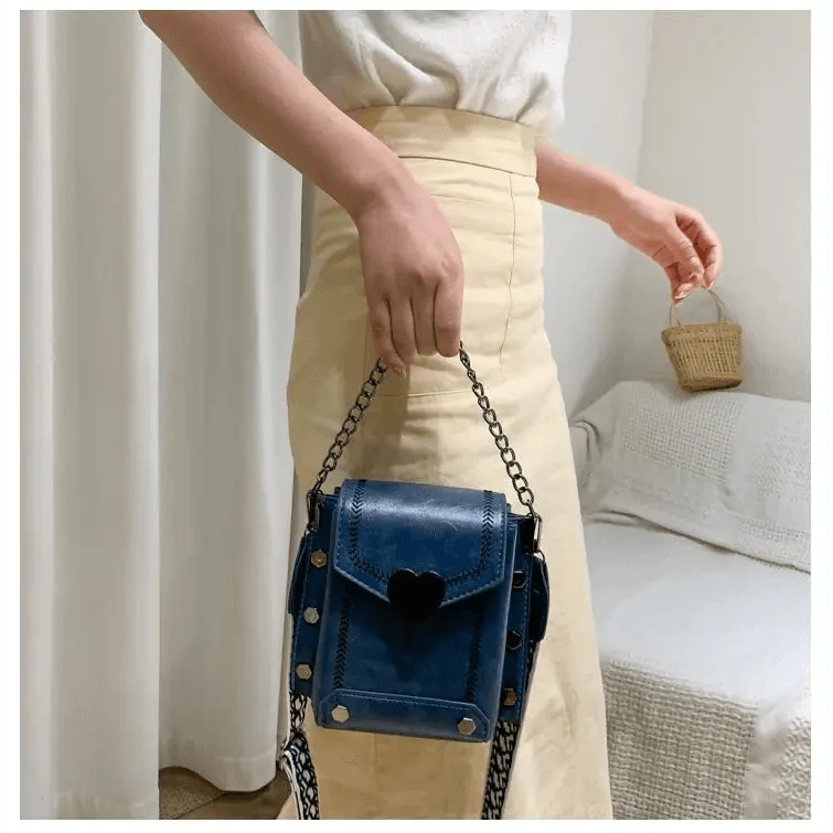 Modern Elegant Stunning Heart-Shaped Women's Bag Cute Studded Shoulder Bag For Women And Girls Stevvex