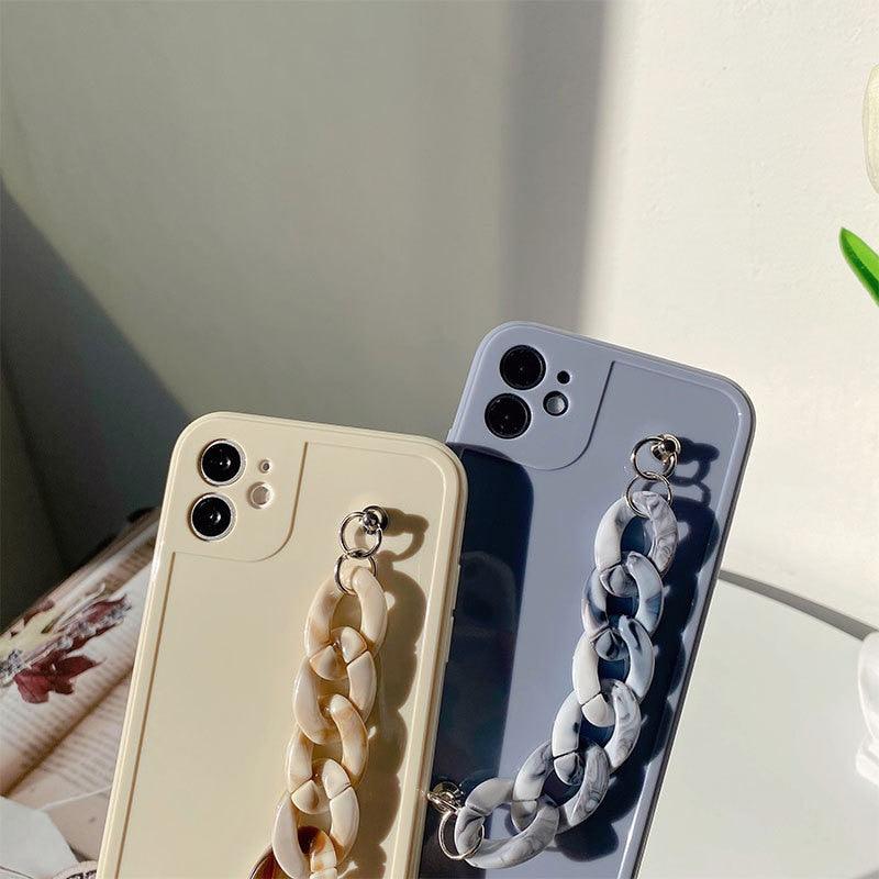 Modern Pure Color Sparkle Strap Luxury Classic Design Solid Color Chain Protective Cover Simple Wrist Chain Phone Case For iPhone 13 Pro Max XS MAX 14 Pro Max XR XS 7 8 Plus SE Soft Shell Cover For Iphone Stevvex