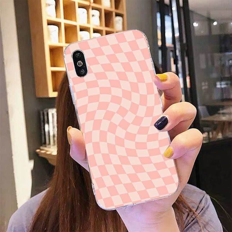 Modern Unique Design Checkers Phone Case for iPhone 11 12 13 Mini Pro Max Case Black And White Checkerboard Pattern Case Stylish Case For Girls Stevvex