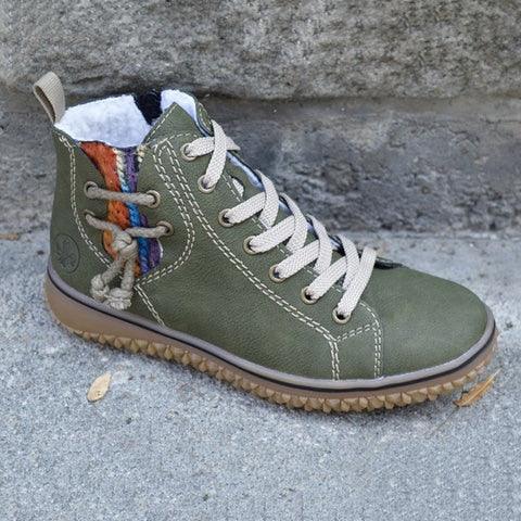 Modern Womens Warm Soft Boots Winter Plush Casual Sports Shoes Trend Retro Ankle Boots Outdoor Walking High Top Sneaker Winter Warm Hook Loop Snow Plush Lining Walking Shoes Stevvex