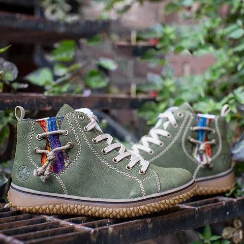Modern Womens Warm Soft Boots Winter Plush Casual Sports Shoes Trend Retro Ankle Boots Outdoor Walking High Top Sneaker Winter Warm Hook Loop Snow Plush Lining Walking Shoes Stevvex