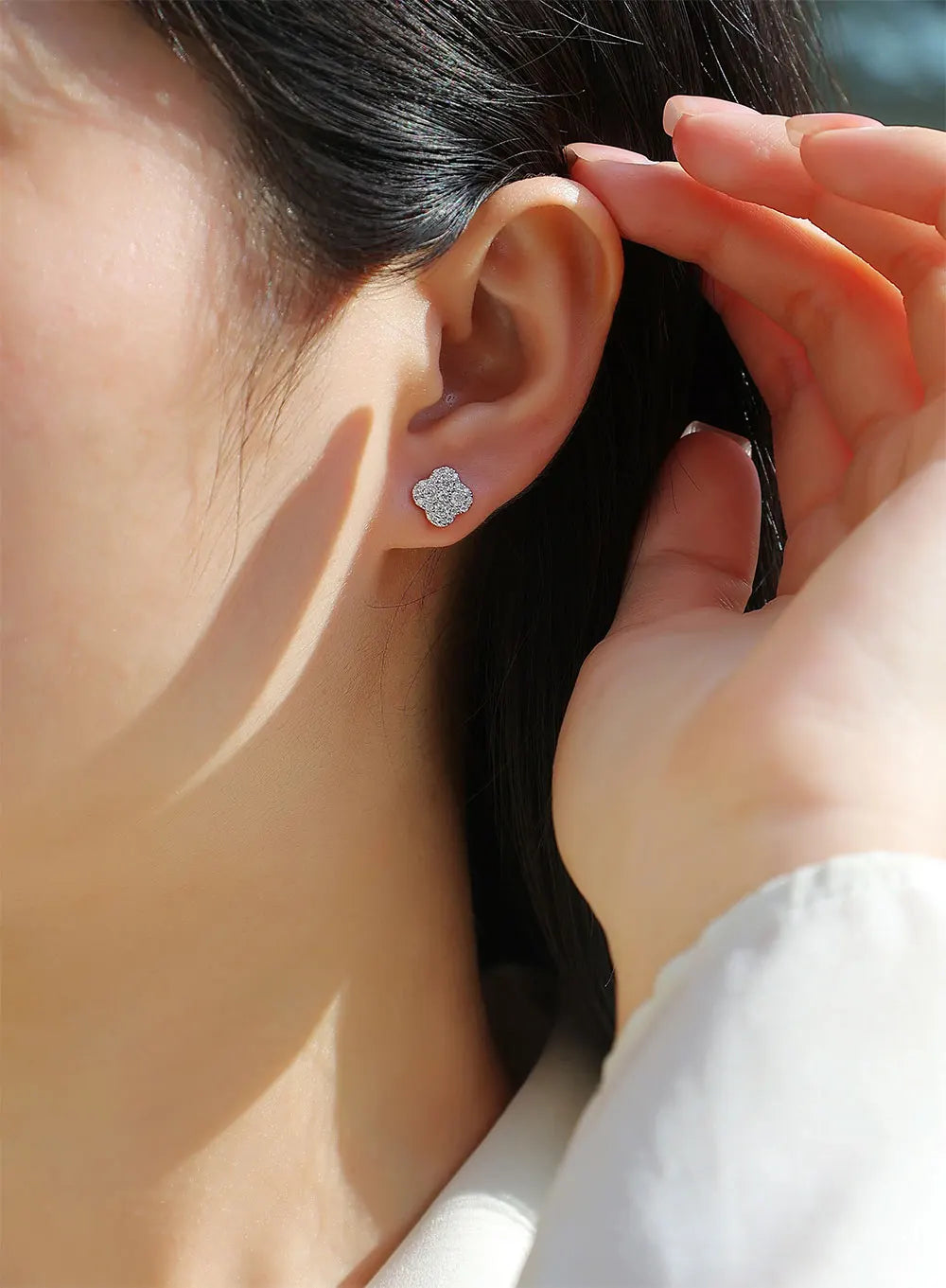 Moissanite Four-Leaf Clover Stud Earrings S925 Sterling Silver Women Gift BandsCo Straps