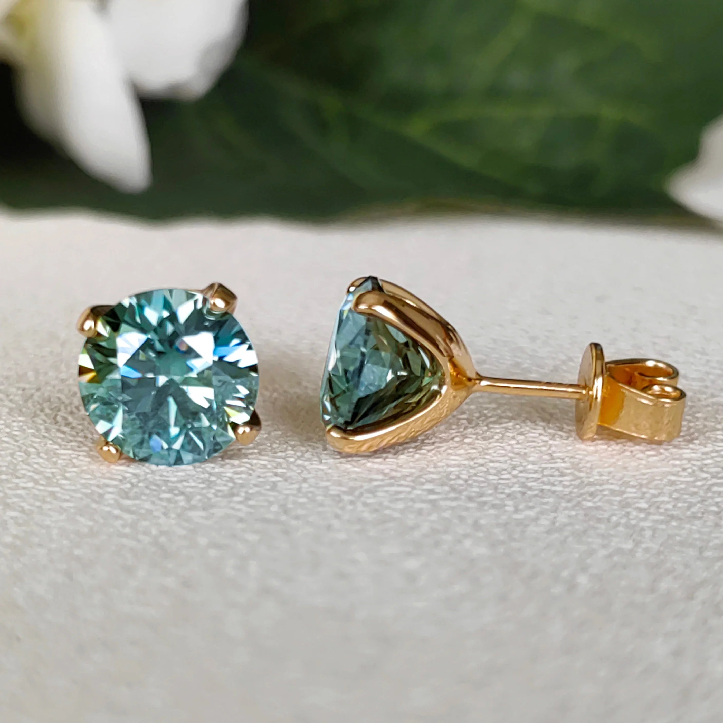Moissanite Stud Earrings 0.3-3ct Certified S925 Sterling Silver Cyan Colorfast BandsCo Straps