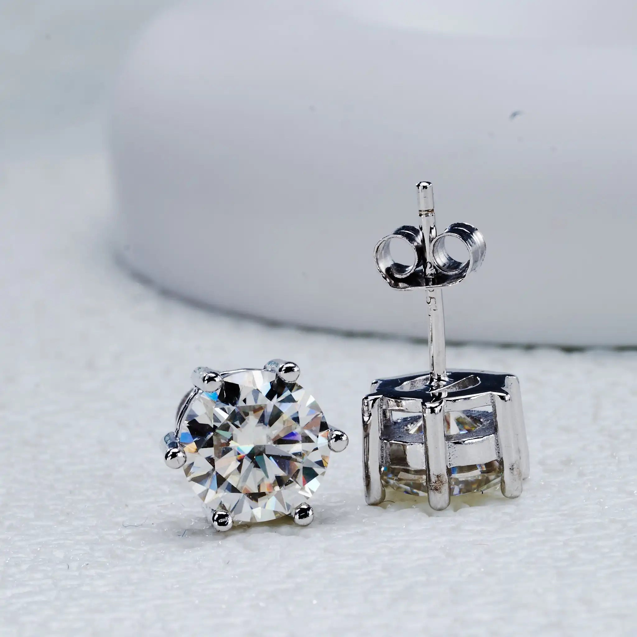 Moissanite Stud Earrings 0.5-3ct D Color GIA Certified 925 Silver Gold Plated BandsCo Straps