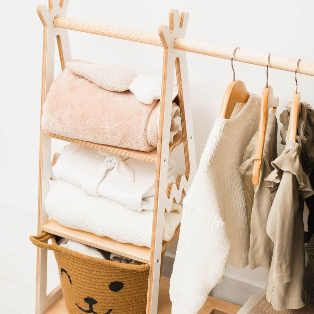 Wooden children's clothing rack - SJB-DIAMOND ELITES