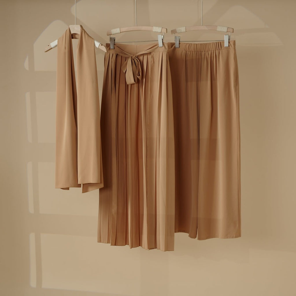 Pleated Overskirt, Wide-Cut Pants & Matching Hijab Set (MS025) - SJB-DIAMOND ELITES