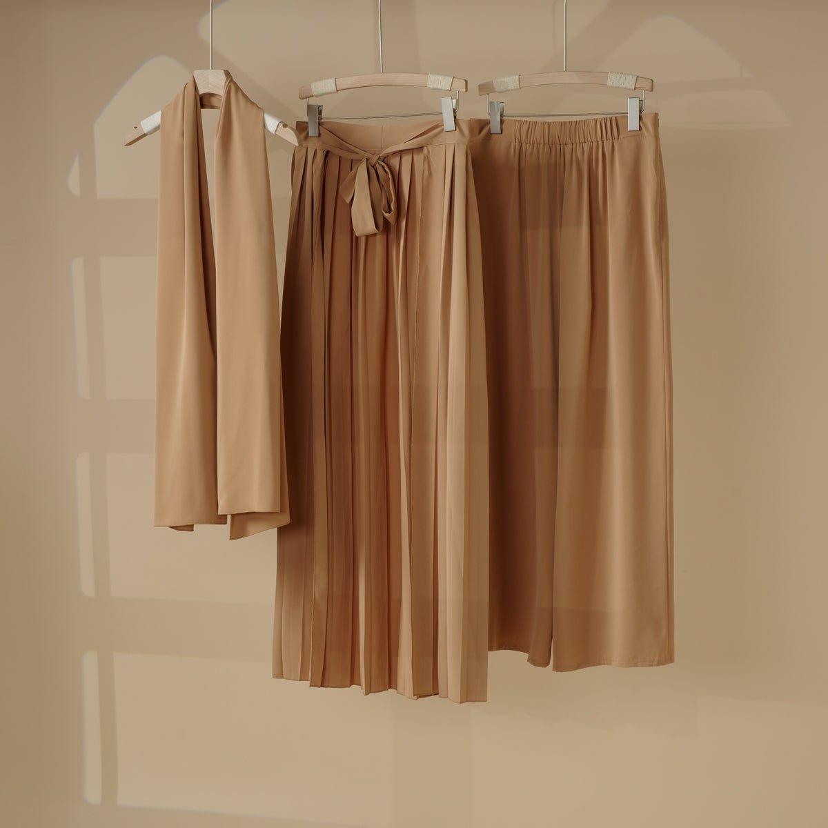 Pleated Overskirt, Wide-Cut Pants & Matching Hijab Set (MS025) - SJB-DIAMOND ELITES