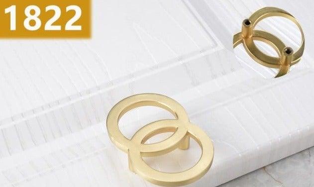 New Chinese Golden Cupboard Door Drawer Concealed Buckle Handle Wardrobe Zinc Alloy Hardware Handle Kitchen Cupboard Hardware Modern Style Furniture Door Pulls Stevvex