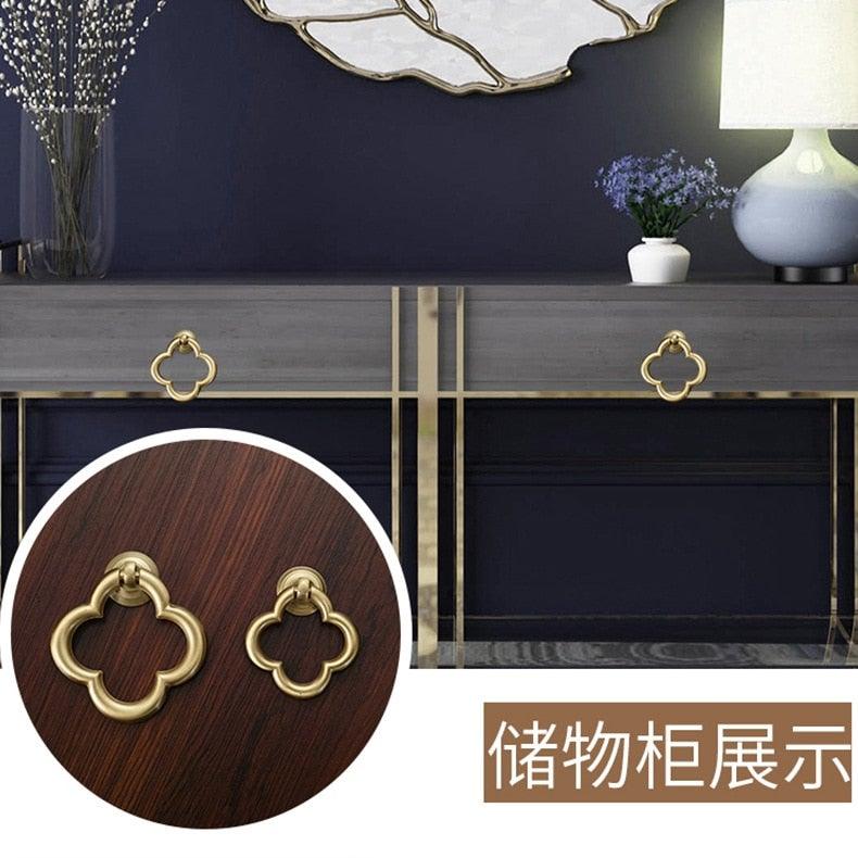 New Chinese Golden Cupboard Door Drawer Concealed Buckle Handle Wardrobe Zinc Alloy Hardware Handle Kitchen Cupboard Hardware Modern Style Furniture Door Pulls Stevvex