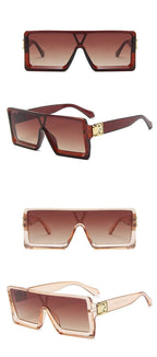 New Design New Stylish New Classic New Black & White Square Shape Sunglasses For Women New Fashionable Branded & Oversized Sun Glasses For Men New Luxury Shades Sunglasses For Men & Women Stevvex