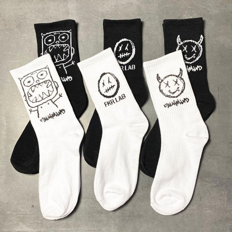 New Fashion Kawaii Cute Smilies Patterned Socks Pure Cotton Cartoon Pattern Hip Hop Style Breathable Mid Tube Socks Skateboard Socks Soft Long Sock for Men And Women Stevvex