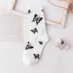New Fashion Kawaii Cute Smilies Patterned Socks Pure Cotton Cartoon Pattern Hip Hop Style Breathable Mid Tube Socks Skateboard Socks Soft Long Sock for Men And Women Stevvex