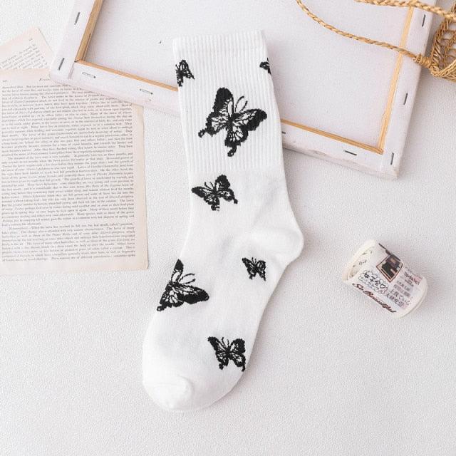 New Fashion Kawaii Cute Smilies Patterned Socks Pure Cotton Cartoon Pattern Hip Hop Style Breathable Mid Tube Socks Skateboard Socks Soft Long Sock for Men And Women Stevvex