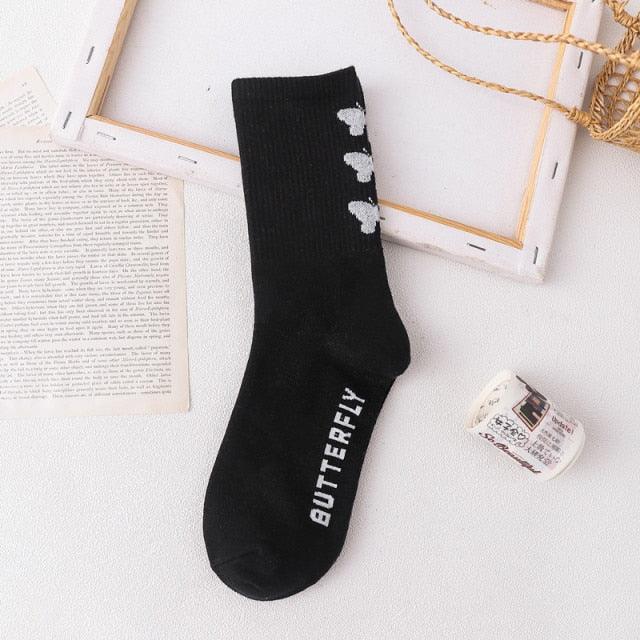 New Fashion Kawaii Cute Smilies Patterned Socks Pure Cotton Cartoon Pattern Hip Hop Style Breathable Mid Tube Socks Skateboard Socks Soft Long Sock for Men And Women Stevvex