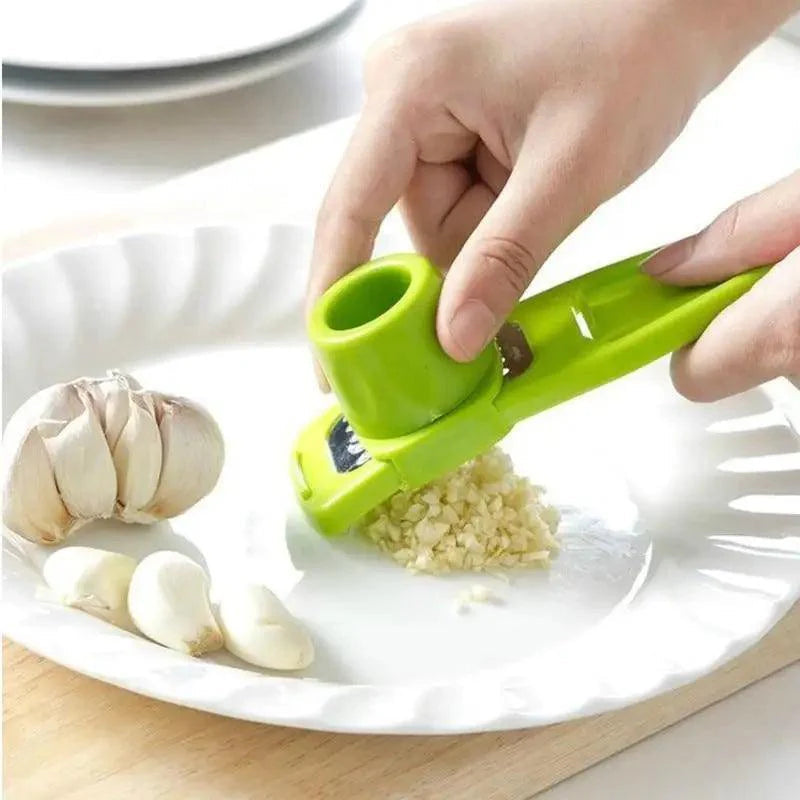 New Incredible 1Pcs Stainless Garlic Press Household Manual Garlic Press Device Kitchen Press Squeezer Ginger Garlic Tools Kitchen Accessories Stevvex