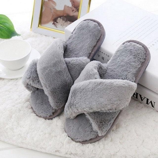 New Luxury Fluffy Slippers Indoor Warm Furry Fur Flip Flops Women Amazing Plush Slides Shoes Warm Comfortable Fuzzy Furry Slippers Indoor Cozy Memory Foam Anti-Slip Flip Flops Stevvex
