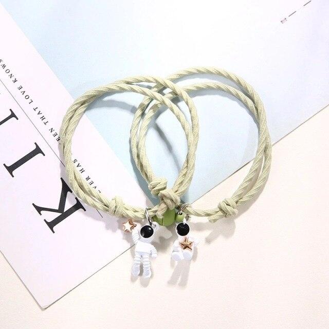 New Magnet Couple Bracelet Star Astronaut Paired Bracelet Attractive Fashion Star Magnetic Bracelets For Couples Jewelry Gifts Set For Couple Bestfriend Girlfriend Boyfriend Women Men