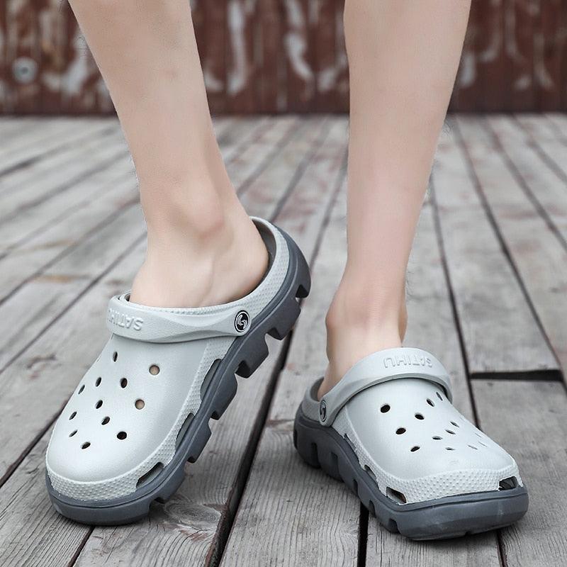 New Mens Summer Slippers Beach Sandals Jelly Shoes Men Outdoor Sandals Hollow Clogs Adjustable Garden Slippers House Shoes Durable Lightweight Beach Clogs Stevvex
