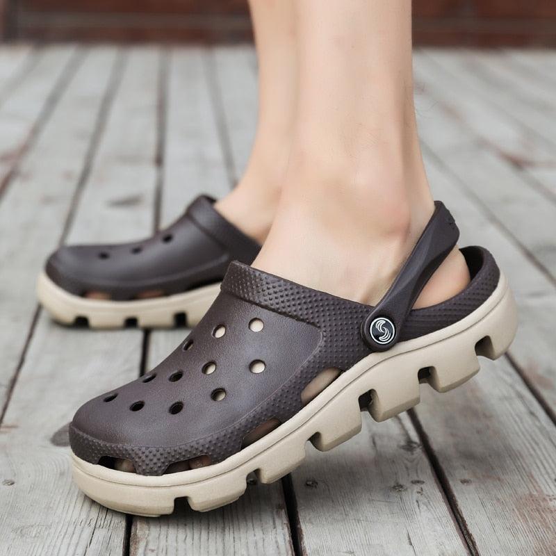 New Mens Summer Slippers Beach Sandals Jelly Shoes Men Outdoor Sandals Hollow Clogs Adjustable Garden Slippers House Shoes Durable Lightweight Beach Clogs Stevvex