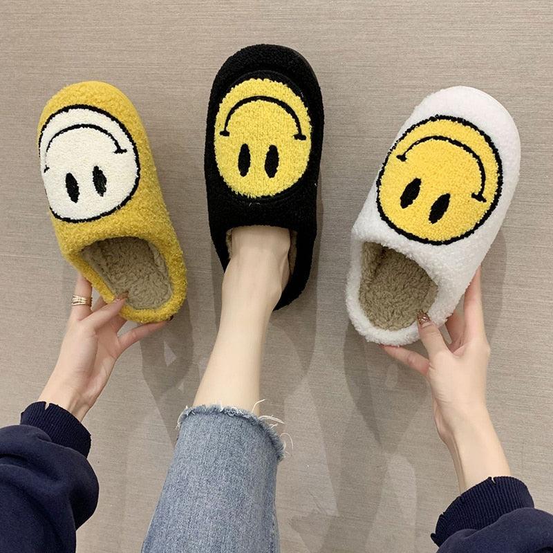 New Pink Smiley Face Slippers Women Smile Slippers Happy Face Slippers Retro Smiley Face Soft Plush Comfy Warm Slip-on Slippers Fluffy Fur Lined Mens Cute Home Sandals Winter Indoor House Slippers Stevvex