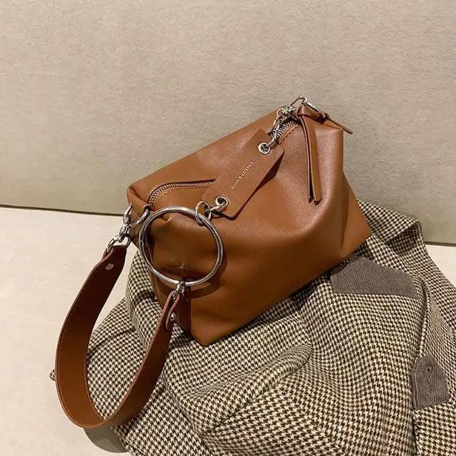 New PU Leather Shoulder Bag for Women Designer Wide Belt Handbags with Chain For Ladies Stevvex