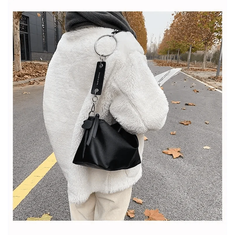 New PU Leather Shoulder Bag for Women Designer Wide Belt Handbags with Chain For Ladies Stevvex