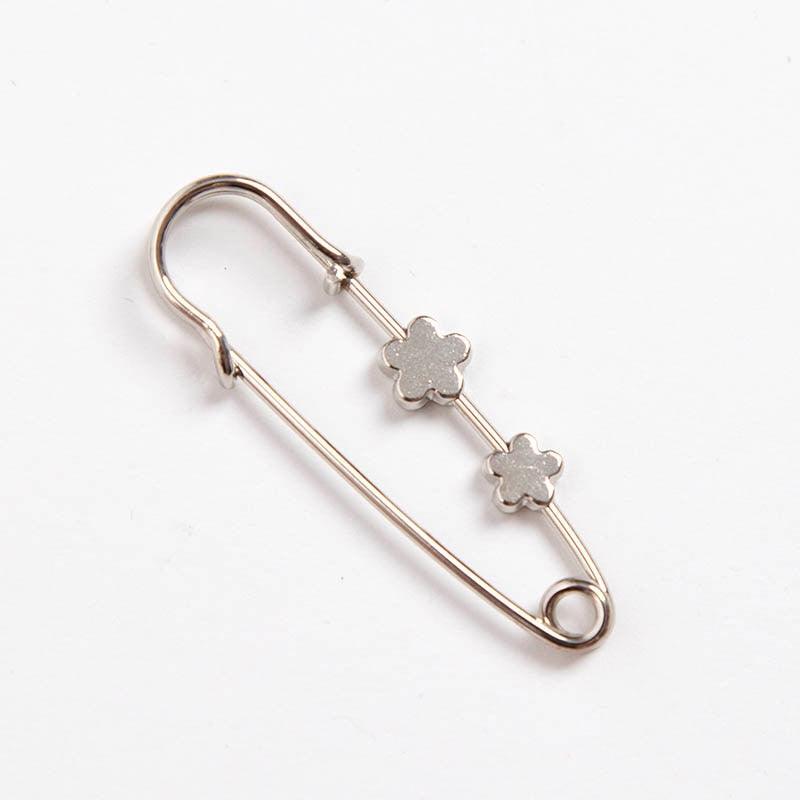 New Simple Trendy Popular Rhinestone Decoration Buckle Lapel Pin Brooches Women Cardigan Coat Sweater Costume Safety Pin Jewelry Brooches and Pins for Women in Multiple Styles Beautiful Safety Pins for Clothing Stevvex