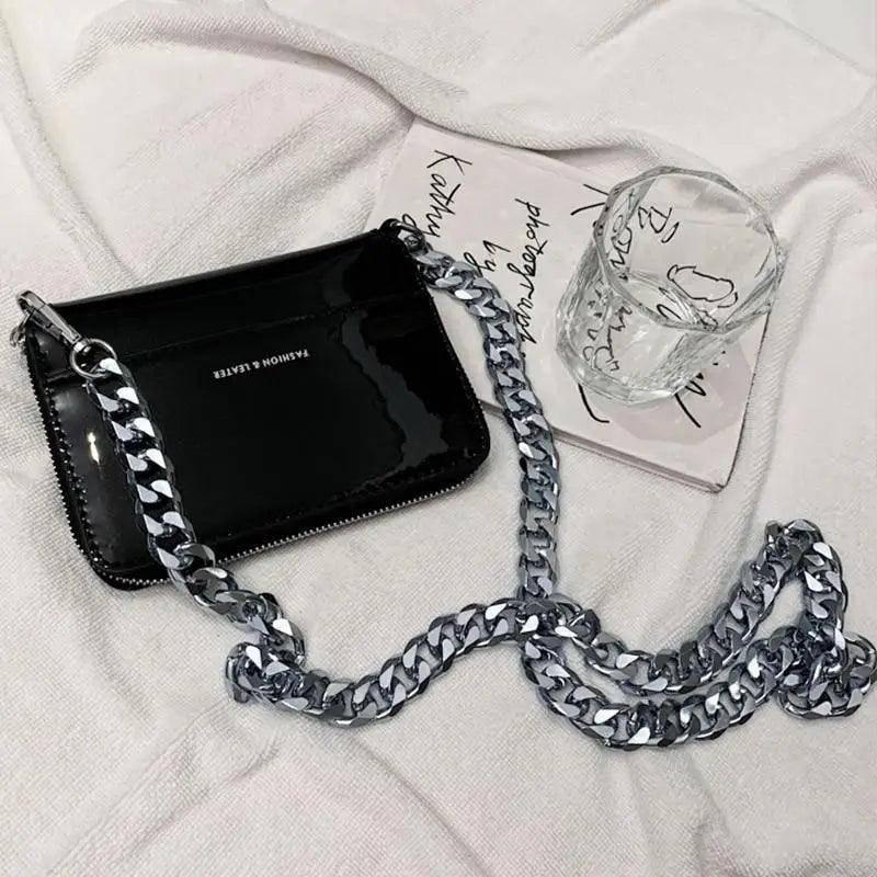 New Sparkling Thick Metal Chain Shoulder Bag Bike Wallet, Mini Bag, Coin Purse. Fashionable Women Pack Leather Crossbody Bags Stevvex