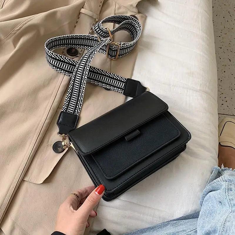 New Trendy Small Square Wide Shoulder Strap Lady Bag For Women And Girl Fashionable Casual Mobile Phone Bag And Wallet Stevvex