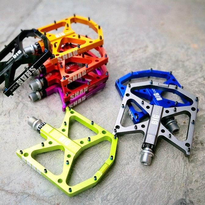New Ultralight Bicycle Pedals Part Anti-Slip Aluminum Body Road Flat Foot Cycling Sealed 3 Bearing Mountain Bike Pedal Mountain Bike Pedals, Ultra Strong  Machined Bicycle Flat Alloy Pedals Non-Slip Stevvex