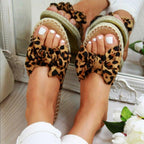 New Women Cute Slippers Open Toe  Casual Shoes Outdoor Beach Flops Unisex Cute Soft Sole Indoor Bedroom Slippers Beautiful Comfort Slip-On House Shoes Spa Sandals For Indoor Outdoor Anti-Skid Sole