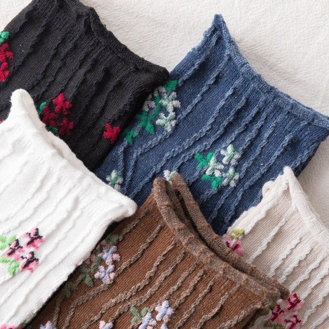 News Fashion Floral Print Women's Socks Harajuku Vintage Streetwear Crew Socks Kawaii Cute Cotton Long Sock Winter Warm Socks For Men And Women